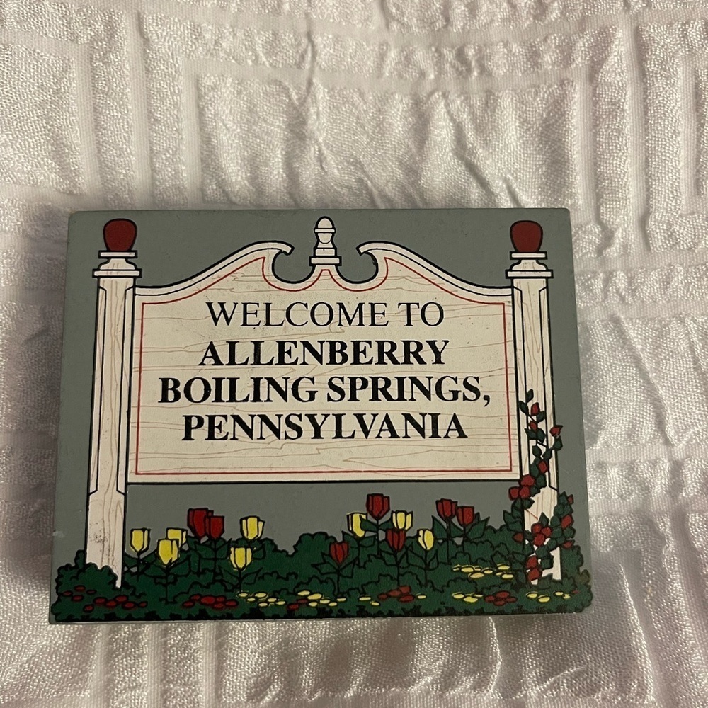 Hometowne Collectibles Allenberry Boiling Springs Pennsylvania Sign 1995